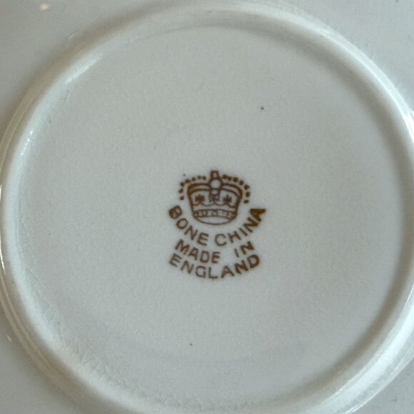 Vintage Crown Mark Bone China Tea Cup & Saucer Blue Floral Made In England - Picture 11 of 12